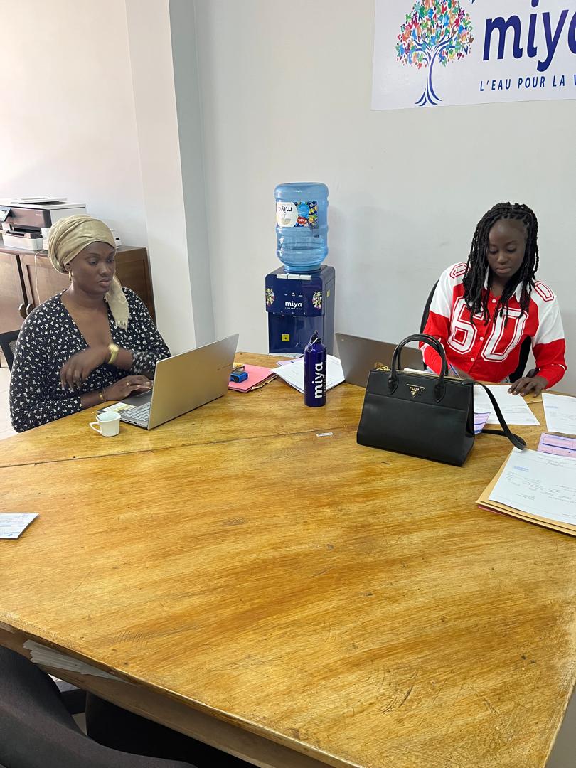 L'équipe MIYA au bureau